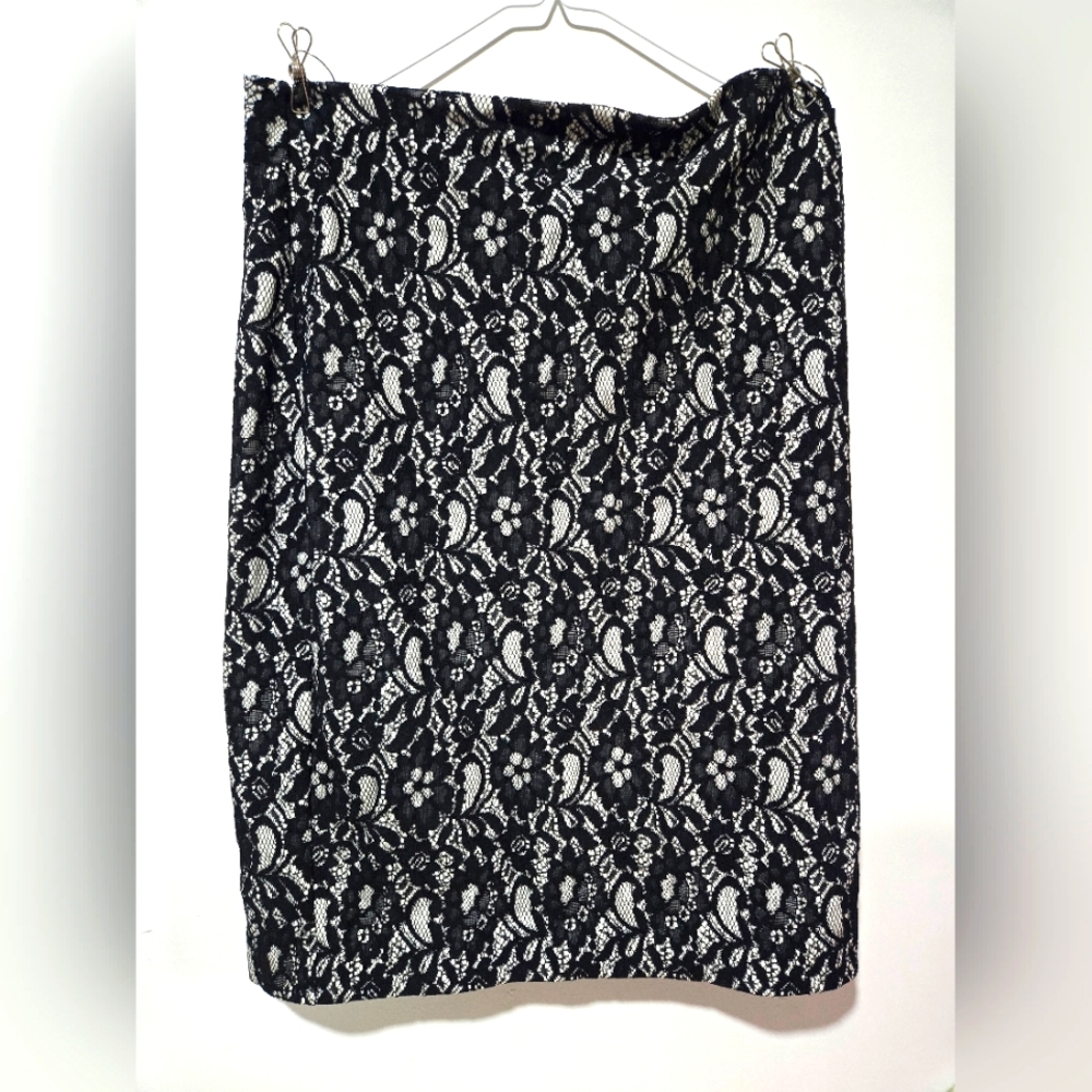 Worthington Lace Skirt NWT sz 16